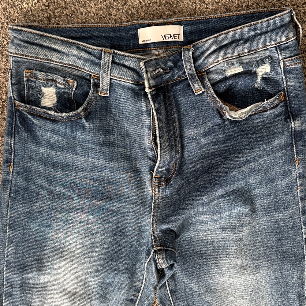 Vervet Floral Flare Blue Jeans - Picture 3 of 7